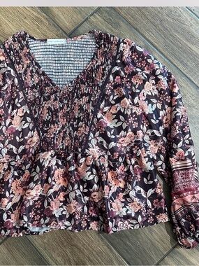 Coco and Jaimeson Womens Floral Smocked V-Neck Blouse in Plum and Pink